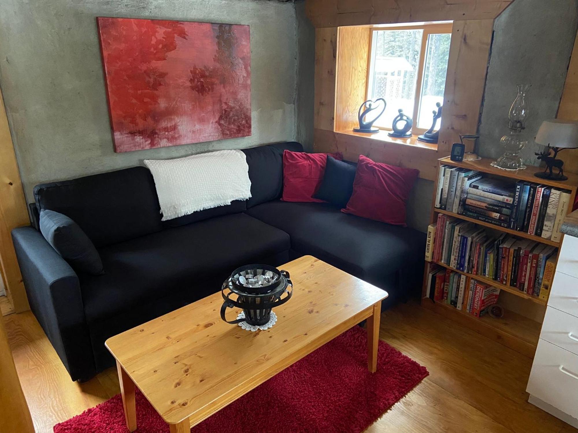 Vines And Puppies Hideaway Bed and Breakfast Jade City Εξωτερικό φωτογραφία